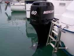 Moteur hors bord Moteur hors bord