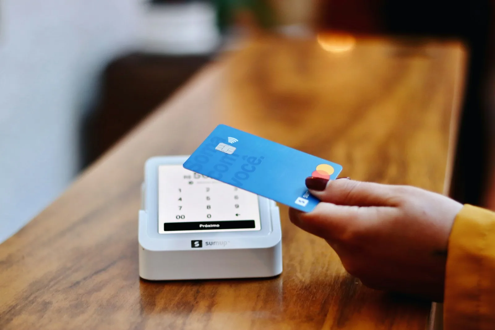 Paiement sans contact par carte sur un terminal